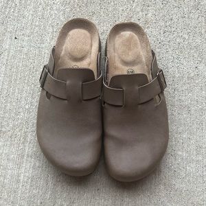 Boston clogs, size 8